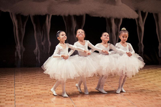 В Баку состоялся бал "Black and White" (фотосессия)